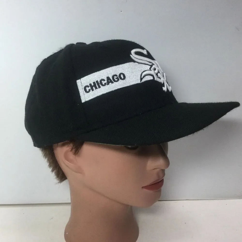 Vintage Chicago White Sox MLB hat Black SpellOut Baseball SnapBack Cap‎